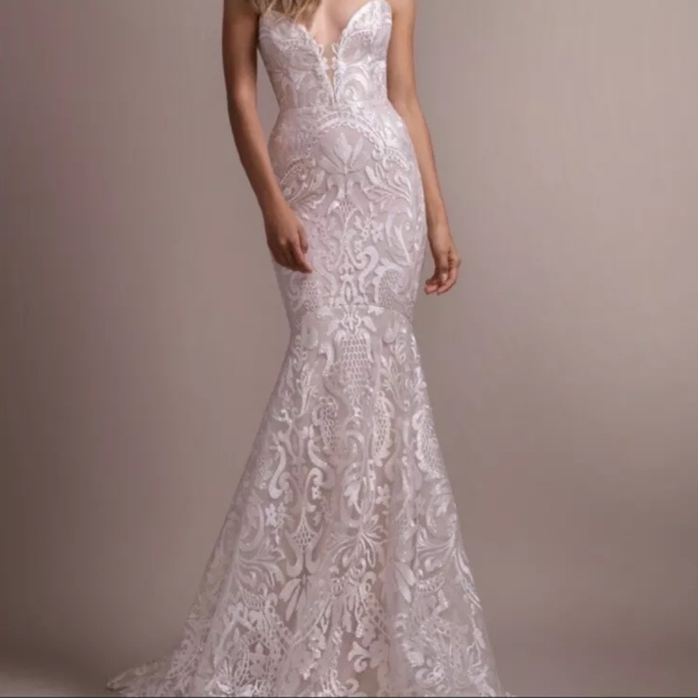 Hayley Paige Elke Wedding Gown